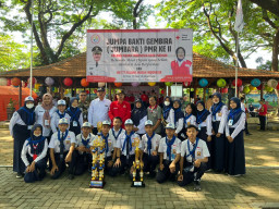 SMPN 1 Madiun Sabet Juara Umum PMR Madya