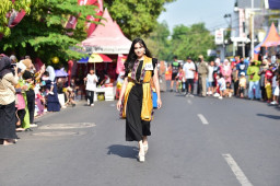 Lamongan Street Fashion Bangkitkan Wisata dan UMKM dari Keterpurukan
