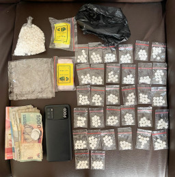 Edarkan Ribuan Pil Double L, Warga Lumajang dan Kediri Diringkus