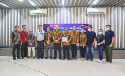 Melalui Renewable Energi Certificate, PLN Penuhi Kebutuhan Listrik Hijau Pelanggan Jatim