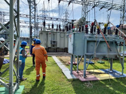 Dukung Aktivitas Masyarakat di Madiun dan Ponorogo, PLN Terus Tingkatkan Kapasitas Tegangan