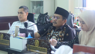 DPRD Surabaya Dorong Pemkot Sediakan Penitipan Anak Bagi Buruh