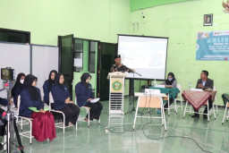 SMK Plus NU Sidoarjo Gandeng PWI Gelar Diklat Jurnalistik