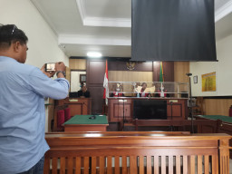 Beralasan Sakit, Tuntutan Hukum Kader Gerindra Achmad Ubaidi Ditunda