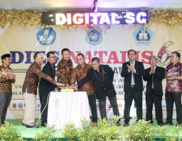 SMPN 1 Babat Launching Sekolah Digital, Bupati Ajak Siswa Terus Membaca