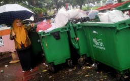 Laila Mufidah Mendorong Satu Kelurahan Satu TPS