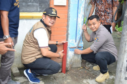 Pasang Patok Menandai Program PTSL di Kelurahan Sidoharjo Dimulai