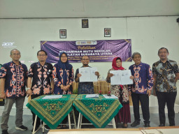 TIngkatkan Penjaminan Mutu Sekolah, Prodi Teknologi Pendidikan FIP UNESA Latih Kepala Sekolah