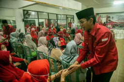 Sambut Antusias Ramadhan, PDIP Surabaya Gelar Tadarus hingga Santunan Anak Yatim
