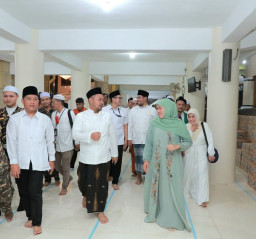Gubernur Khofifah Safari Ramadhan ke Masjid-Masjid Legendaris Jawa Timur