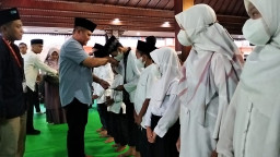 Ratusan Anak Yatim dan Dhuafa Kabupaten Mojokerto Terima Santunan Uang Tunai
