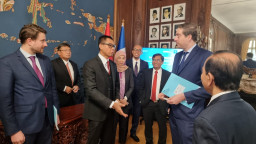 Jemput Bola ke Perancis, PLN Kembangkan Pembangkit Hidrogen