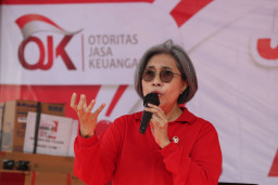 Sapa Warga Kalibokor, Indah Kurnia Ingatkan Warga Waspadai Investasi Bodong dan Pinjaman Online