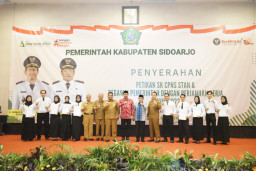 Sebanyak 1.161 Tenaga Kesehatan Sidoarjo Terima SK PPPK Formasi 2022 Dari Bupati