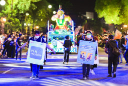 Ajak Masyarakat Dukung Zero Emission, PLN Meriahkan Gelaran Surabaya Vaganza 2023