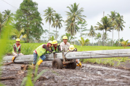 Lakukan Manuver Jaringan, PLN Percepat Pemulihan Perbaikan Kelistrikan Terdampak Banjir Bandang Di Lumajang