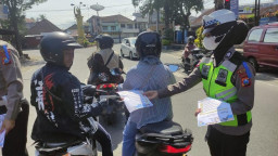 Polres Blitar juga Berikan Edukasi Lalu Lintas pada Masyarakat