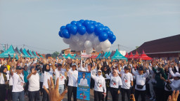 Bertabur Acara dan Doorprize, Ratusan Warga  Padati Pasar Tematik Ketidur