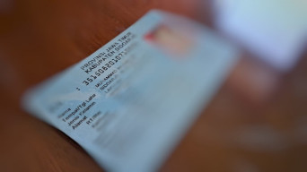 Blangko e-KTP Kosong, Warga Sidoarjo Bisa Beralih ke Aplikasi IKD