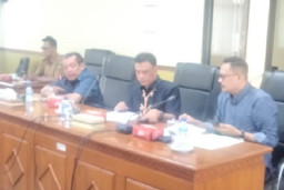 Komisi A DPRD Sidoarjo Berjanji Adakan Sidak Lokasi Keluhan Warga Tebel