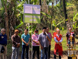 Bangun Budaya Hospitality, Whiz Hotel Jarim Timur Gelar Acara di Wisata Dlundung Trawas