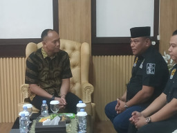 Ketua Wansehat DPC Partai Gerindra Sidoarjo H Rahmat Muhajirin Minta Pimpinan DPRD Sidoarjo Dengar Suara Warga