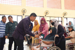 Wali Kota Kediri Salurkan Bantuan Pangan Non Tunai Daerah