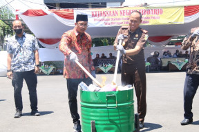 Baca juga : Bupati Sidoarjo Bersama Forkopimda Musnahkan Barang Bukti Tindak Kejahatan