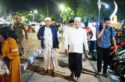 Bupati Sampang Pasang Badan Kenyamanan Alun-Alun Trunojoyo