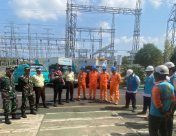 Sukseskan Gelaran KTT AIS 2023, PLN UIT JBM Pantau Pergerakan Layang-layang dekat Tower Transmisi