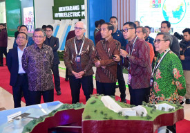 Presiden Joko Widodo Saksikan Dirut PLN Paparkan Pengembangan Hydropower di Tanah Air