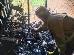 Kebakaran di Mojoagung Jombang, Belasan Kendaraan Ludes