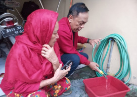 Dua Kampung di Sukolilo Berbulan-Bulan Terima Air Bau dan Berwarna, Komisi B Akan Panggil PDAM Surabaya