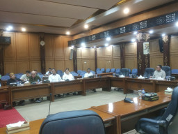 Tampung Keluhan Tarif Sampah, Komisi B DPRD Sidoarjo Minta Demo Gapeksi Dilakukan Santun