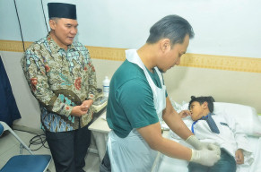 Manfaatkan Hari Libur Sekolah, PT DLU Gelar Khitanan Massal