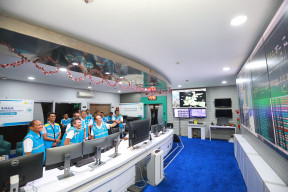 Tinjau Langsung Kesiapan PLN Jatim, Direktur Distribusi Pastikan Pasokan Listrik Malam Natal Aman