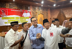 Terima Kasih ke Jokowi, Ratusan Kades Nganjuk Log In Projo