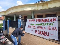 Terus Dapat Desakan, PJ. Kades Bukabu Ditolak Warga, Camat Ambunten Minta Dikaji Ulang
