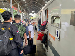 Seluruh Penumpang Insiden KA Selamat, Korban Cedera Dibawa Ke RS Terdekat