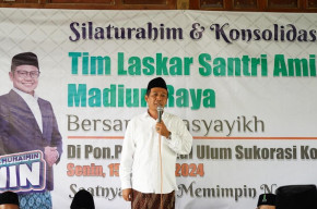 Basis Merah Tak Luput Digasak Laskar Santri untuk Menangkan Amin