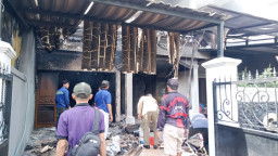 Rumah di Sidosermo Terbakar, 2 Orang Luka-luka