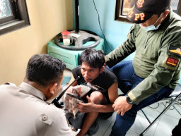 Pelaku Penculikan Anak di Kejawan Putih Tambak Babak Belur Dihakimi Massa