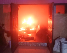 Diduga Konsleting Listrik, Tempat Percetakan Buku Yasin di Bulak Banteng Kidul Terbakar