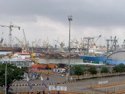 Ekspor Jatim Meningkat, Arus Petikemas TPS Naik 47 Persen