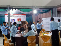 Pilkades Massal di Lamongan Berjalan Lancar, 28 Incumbent Terpilih Kembali