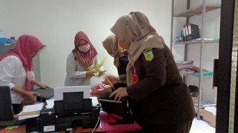 Kejari Kota Mojokerto Geledah Kantor BPRS