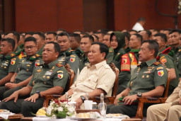 Kunjungi Jatim, Prabowo Beri Pengarahan Bagi 2.200 Babinsa Kodam V/Brawijaya