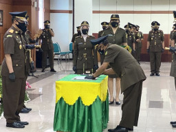 Wakajati dan 7 Kajari di Jatim Pindah Tugas