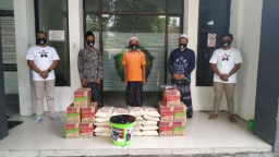 Bacabup Tuban Adi Widodo Ajak Warga Peduli Bantu Pesantren