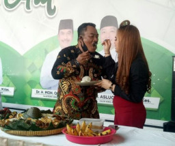 Pengusaha Sueb Buka Kafe Sekaligus Jadi Posko Pemenangan QA